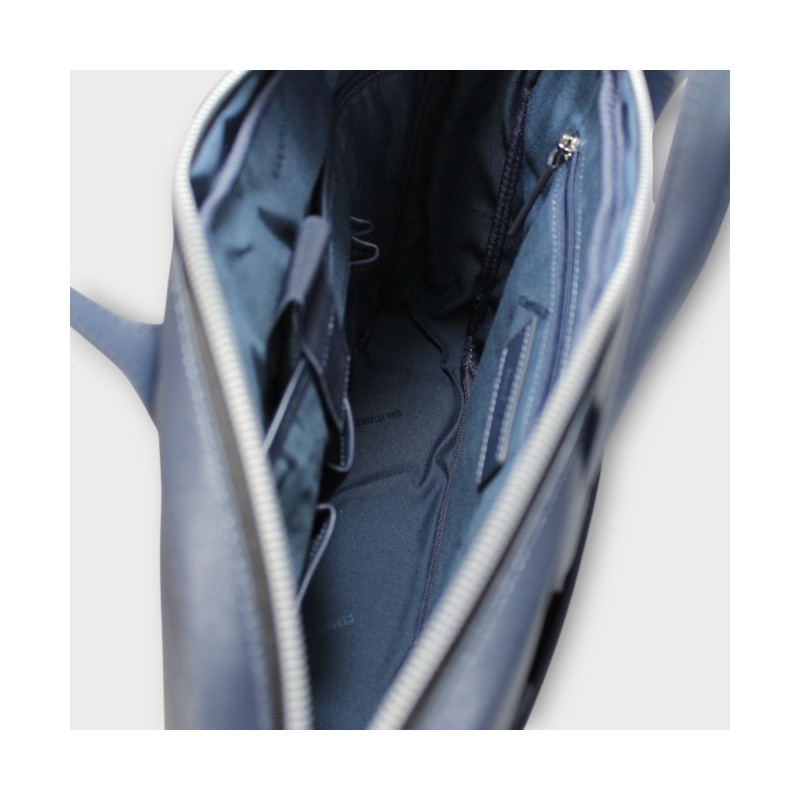 THOMAS BYZNYS TAŠKA CERRUTI I88I