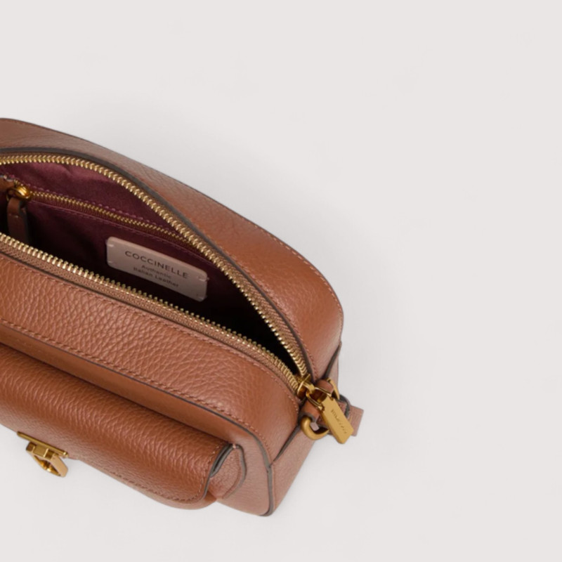 COCCINELLE BEAT SOFT SMALL KOŽENÁ KABELKA