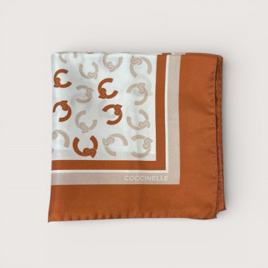 C-ME ALL-OVER ŠÁTEK COCCINELLE