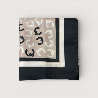 C-ME ALL-OVER ŠÁTEK COCCINELLE