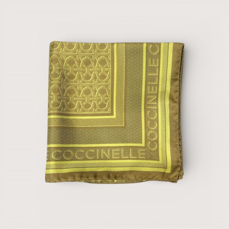 ŠÁTEK COCCINELLE COATED MONOGRAM
