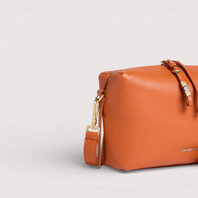 NORY CROSSBODY KOŽENÁ MINI KABELKA COCCINELLE
