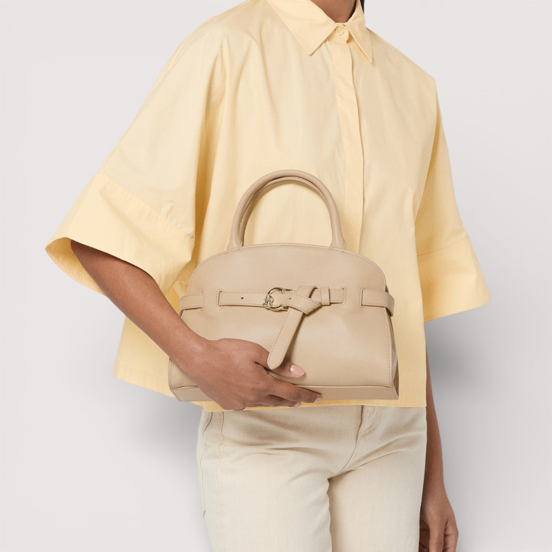 COCCINELLE SABINE SMALL KOŽENÁ KABELKA