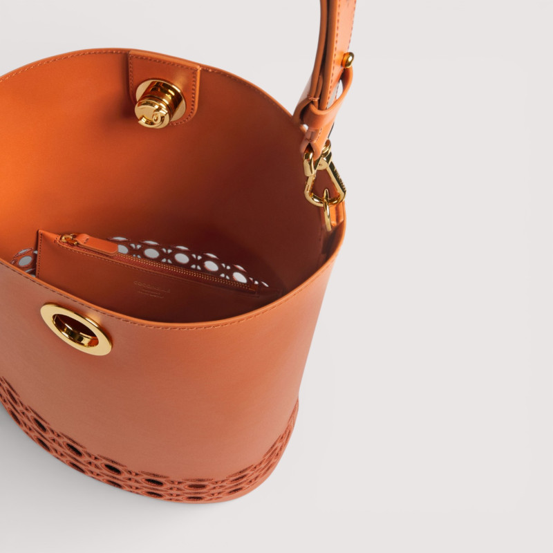 NIKLA MEDIUM MONOGRAM SANGALLO KABELKA COCCINELLE