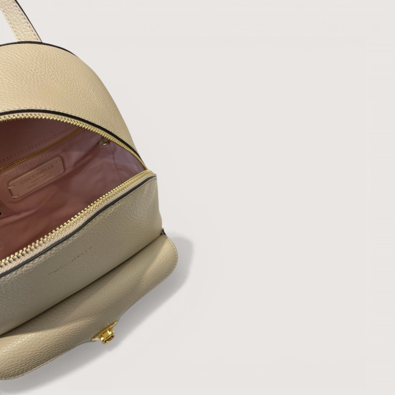 COCCINELLE BEAT GENERATION SMALL KOŽENÝ BATOH