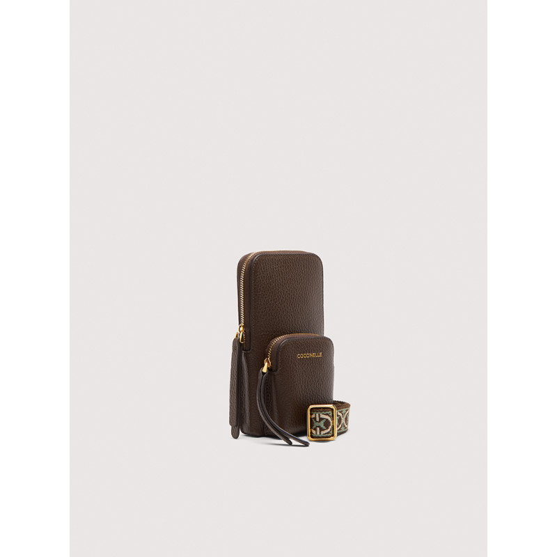 COCCINELLE PIXIE KOŽENÉ POUZDRO NA TELEFON BRUNETTE AW25
