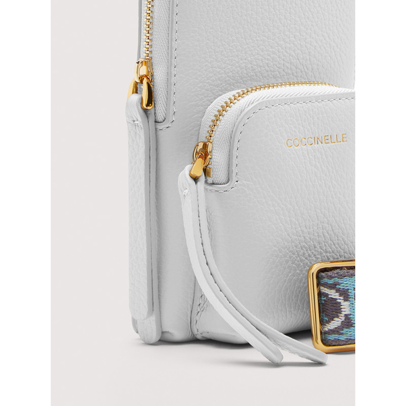 COCCINELLE PIXIE KOŽENÉ POUZDRO NA TELEFON BRUNETTE AW25