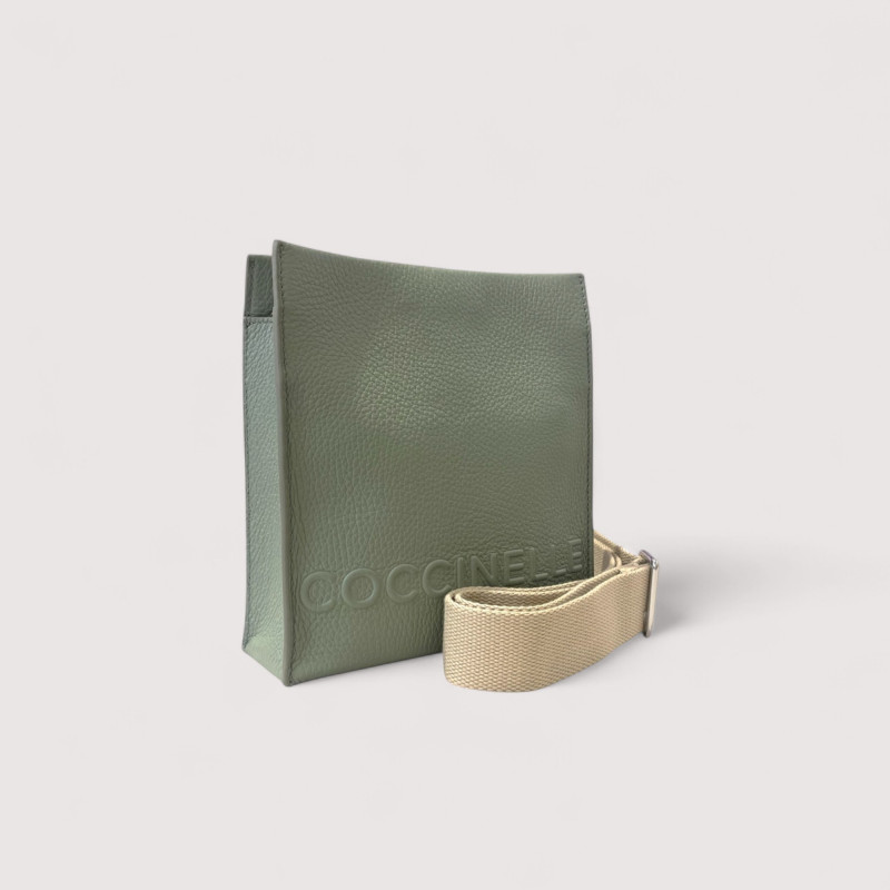 COCCINELLE MYRTHA MAXI LOGO SMALL KOŽENÁ CROSSBODY KABELKA