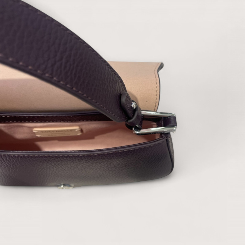 COCCINELLE MYRTHA MAXI LOGO KOŽENÁ MINI BAG