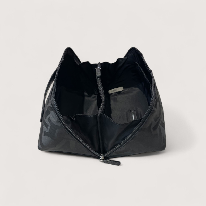 STG MONOGRAM NYLON KOSMETICKÁ TAŠTIČKA COCCINELLE