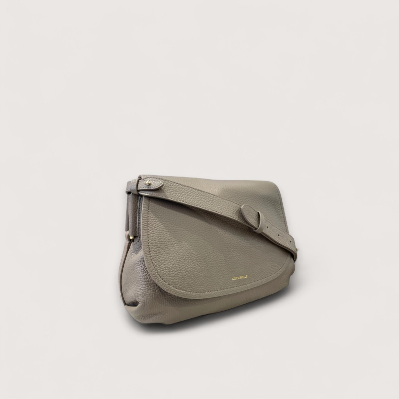 COCCINELLE REBEKKA KOŽENÁ KABELKA CROSSBODY MEDIUM